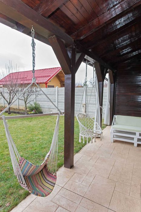 Casa  eleganta la intrare in Santandrei