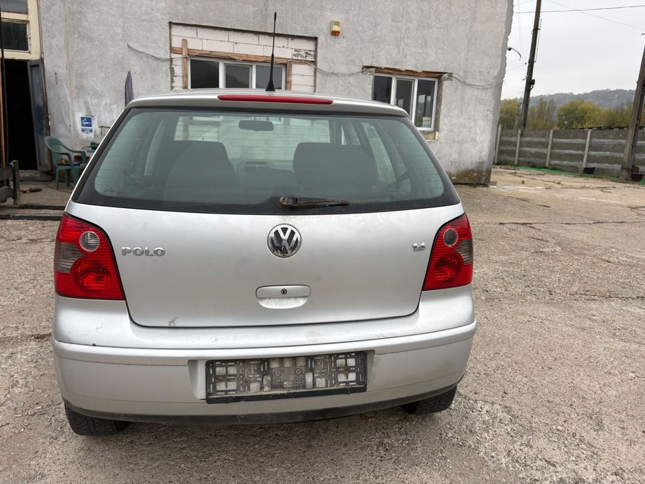 Dezmembrez Volkswagen Polo , an 2005 , 1.4 benzina , 75 cp , cod motor BKY