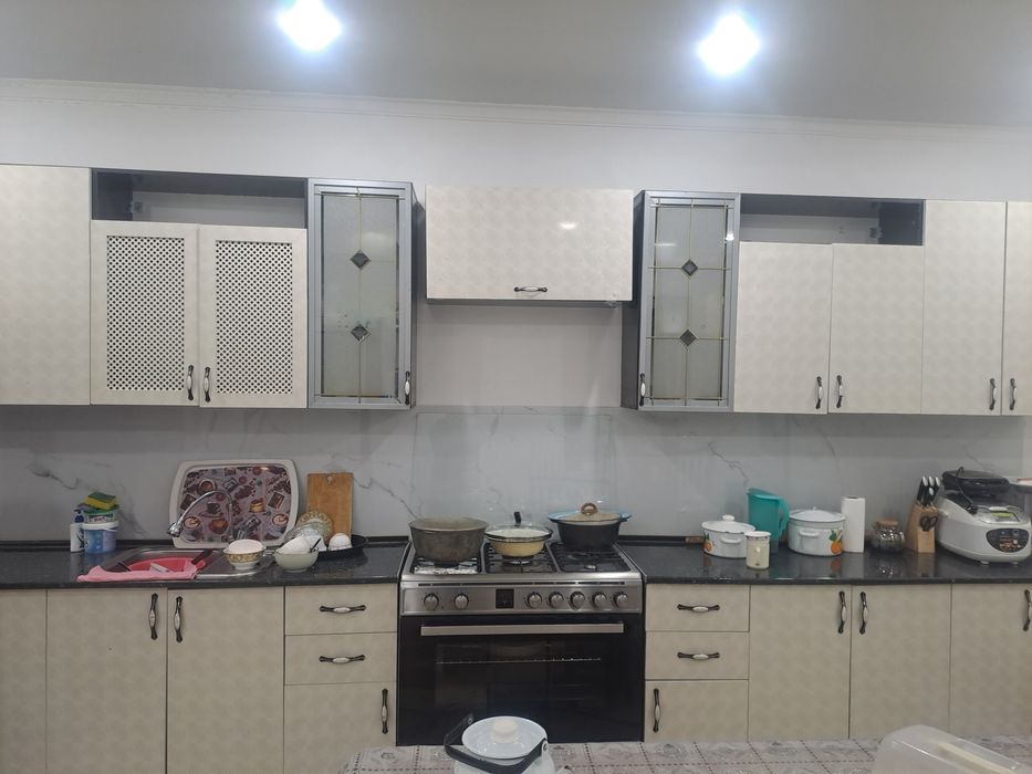 Кухонный гарнитур, газ плита