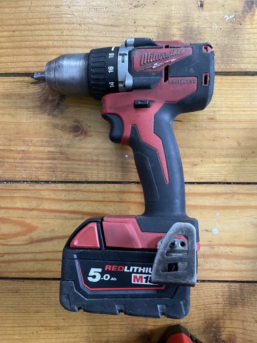 set MILWAUKEE BRUSHLESS 18v bormașină și autofiletanta impact