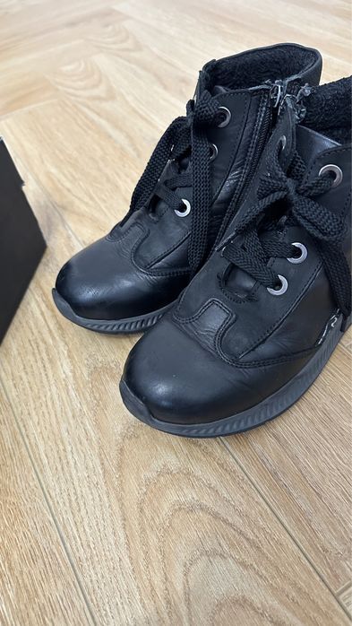 Ботинки на девочку 33 размер