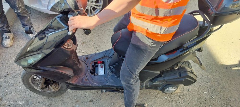 Скутер бензиновый