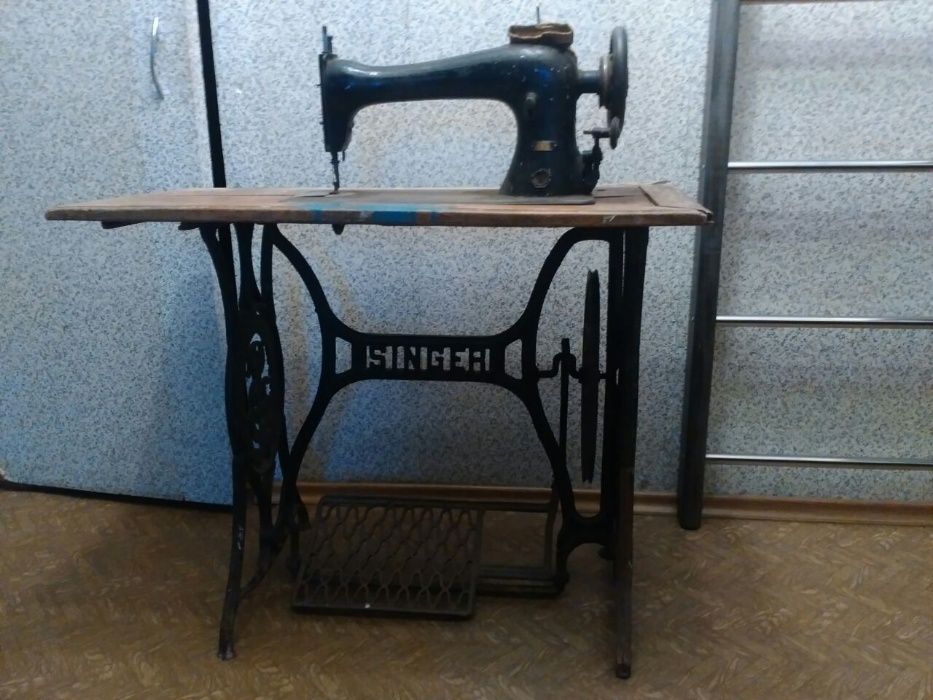 Швейная машинка ZINGER