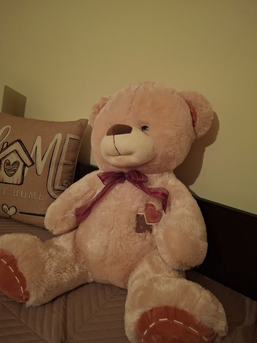 Розово плюшено мече