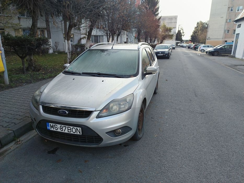 Vând Ford Focus 1.6 tdci