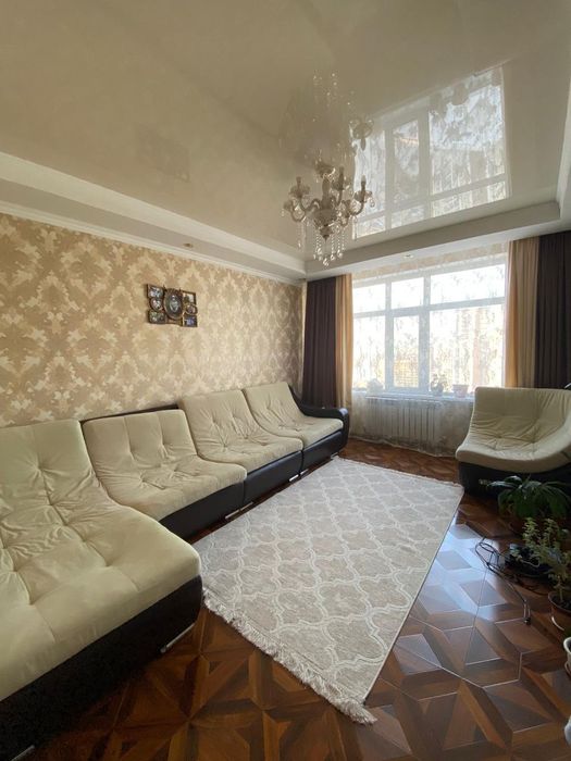 Бесплатно отдам диван