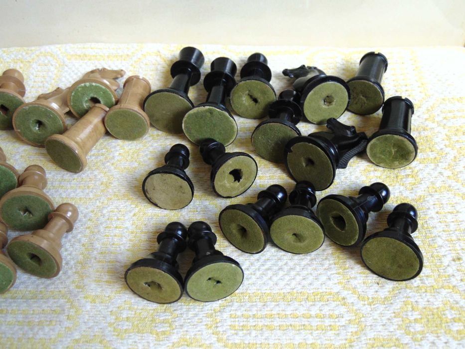 Бакелитови фигури за шах