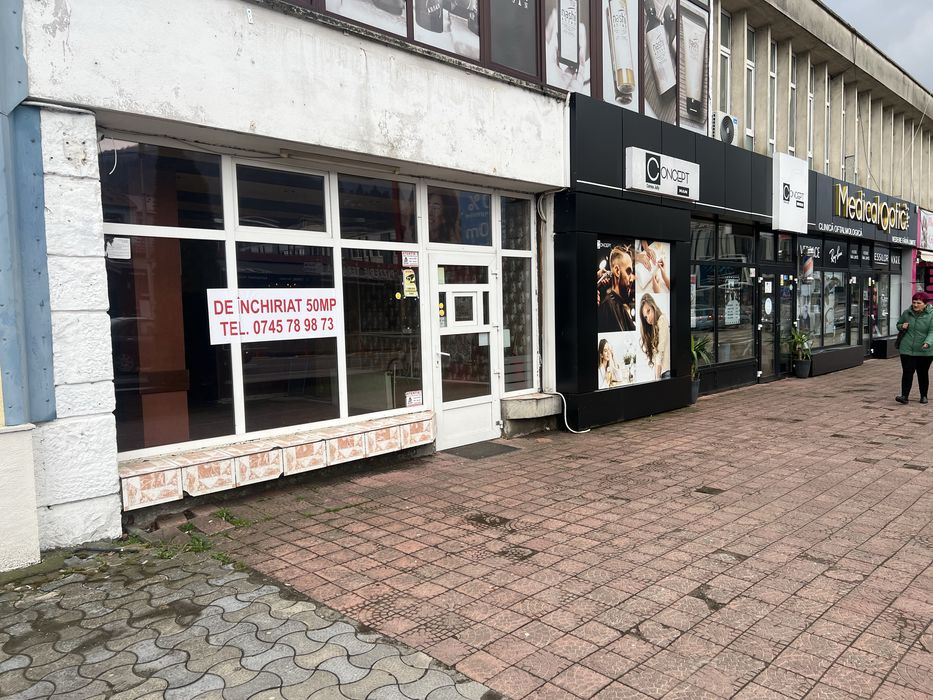 Inchiriez spatiu comercial