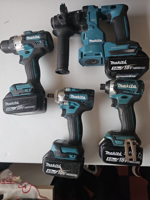 Makita 18v li ion brushless,pret pe bucata