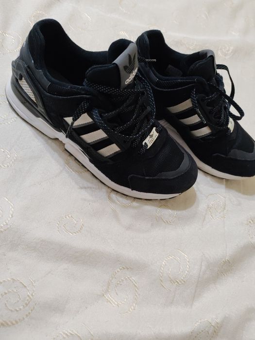 Маратонки  Adidas