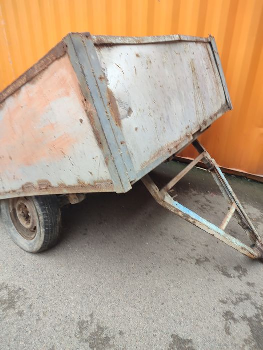 Легковой автомобильный