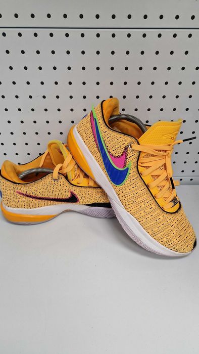 Оригинални мъжки маратонки- Nike Lebron XX