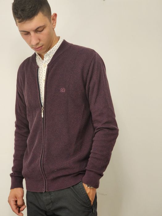 Пуловер с цип, за над риза.