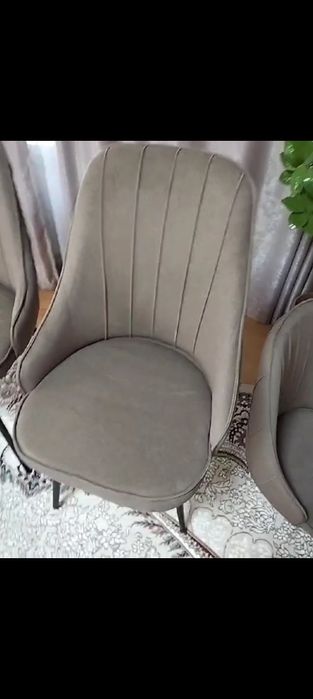 Продам Стулья новые