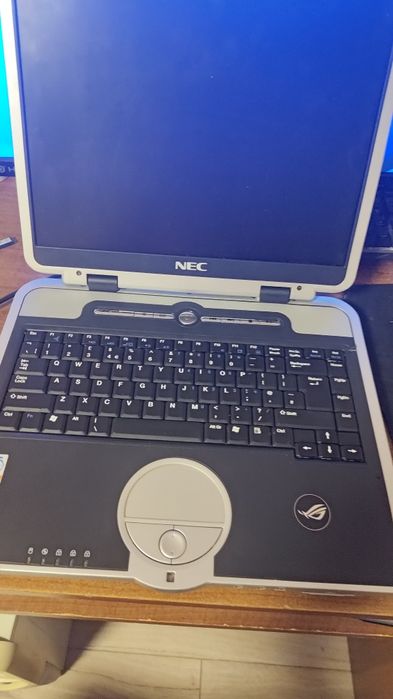 Laptop retro Nec Versa FM400