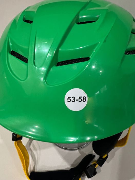 Детска ски/ сноуборд КАСКА + ОЧИЛА UVEX