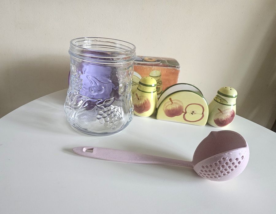 Керамичен комплект солници и салфетник, буркан и лъжица за спагети