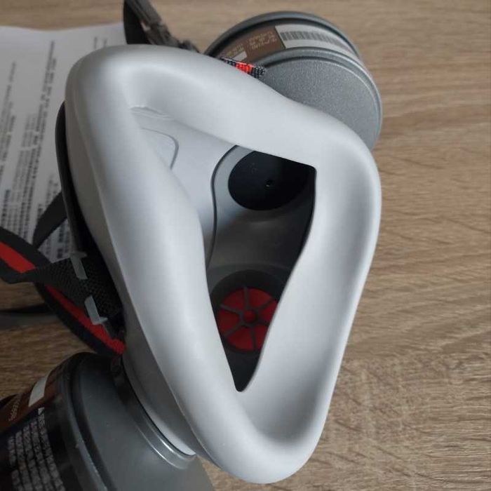 Полулицева респираторна защитна маска 308A