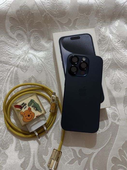 iPhone 15 pro, синий
