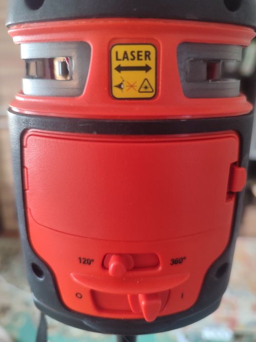 Black & Decker LZR4 лазерный уровень