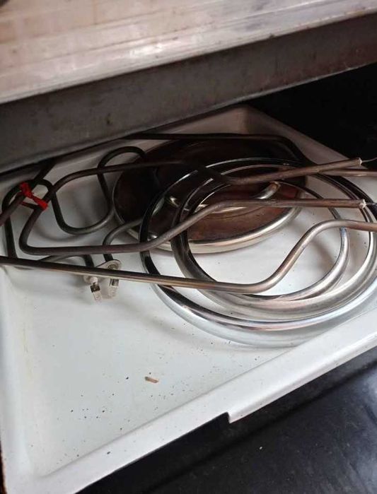 Фурна с котлони с нови ролтани