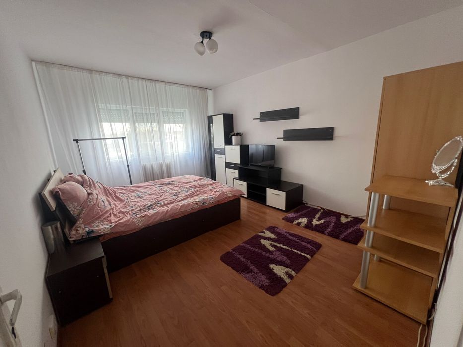 De închiriat apartament cu o cameră – Oradea, Str. Bumbacului