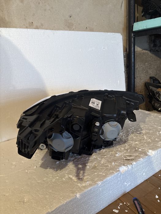 Фар Renaultn Kangoo