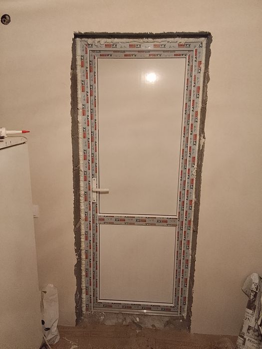 Пластиковые двери на заказ