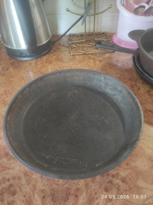 Продам чугунные сковородки СССР