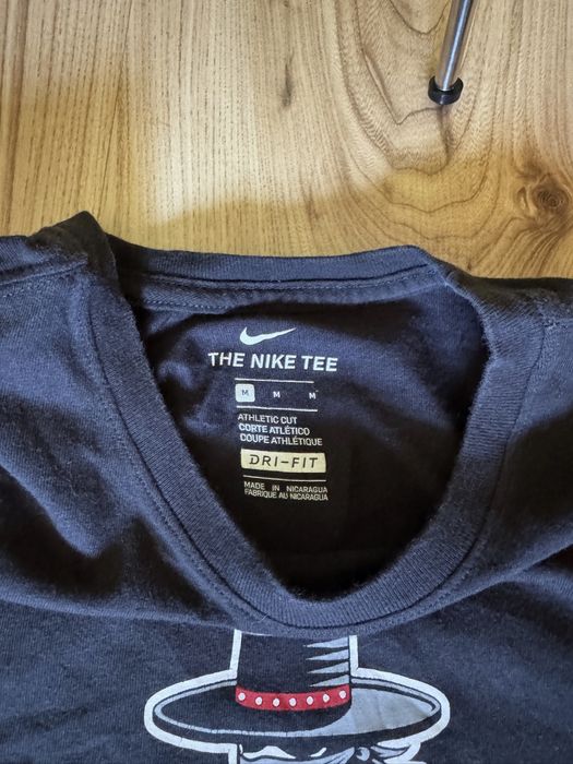 Tricou Nike.