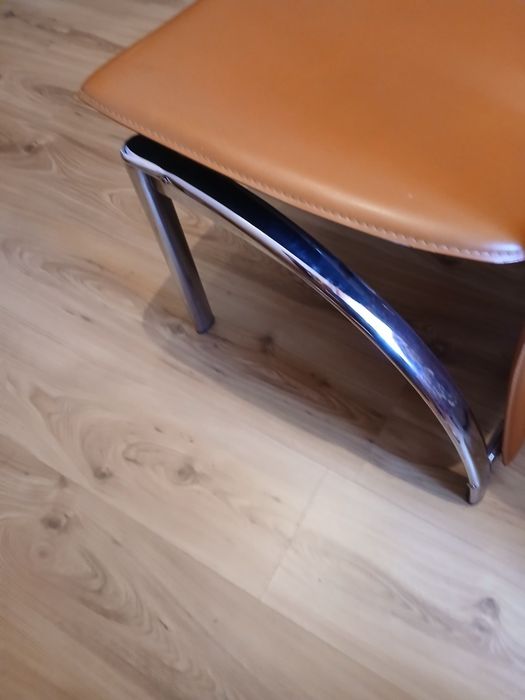 Scaune model deosebit