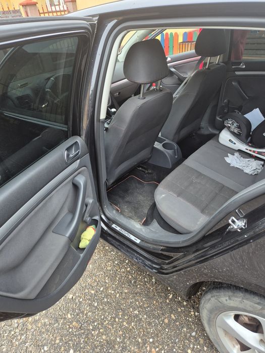 Golf 5      1.6 benzina