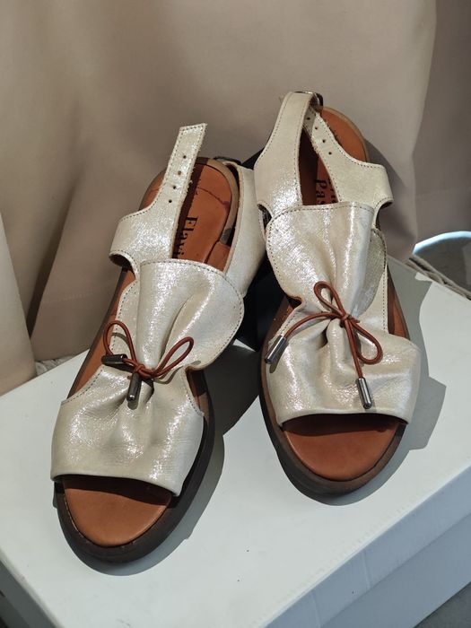 Oferta 2 pantofi si 2 sandale