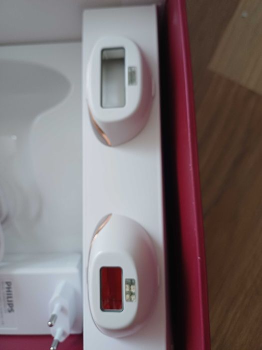 Фотоепилатор Philips Lumea 1998