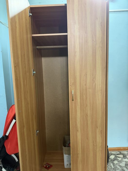 Продам Шкаф срочно