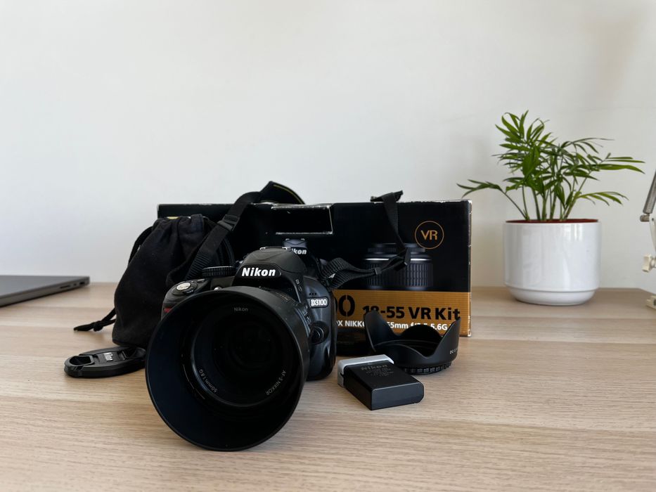 Nikon D3100 + обектив AF-S Nikkor 50mm 1.8G