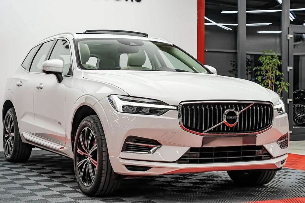 Volvo XC60 T6 AWD 4x4 plug-in hybrid 340 CP An 2021