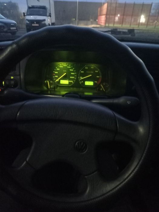 Голф 2 1.8 моно 1994г