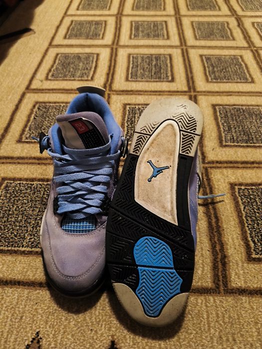 Jordan 4 University Blue