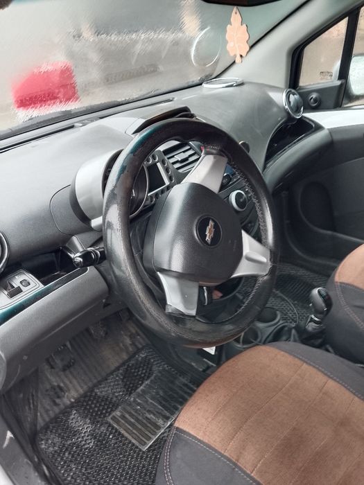 Спарк сотилади йили 2012 йил нархи 4500 ками бор келишамиз