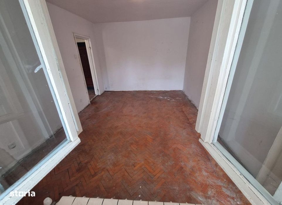 Apartament  2 camere Podu Ros , 52 metri, etaj 1 Cod:160942