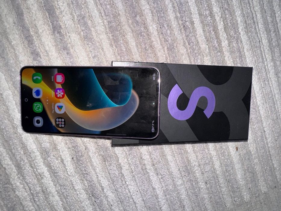 Продам Самсунг S22