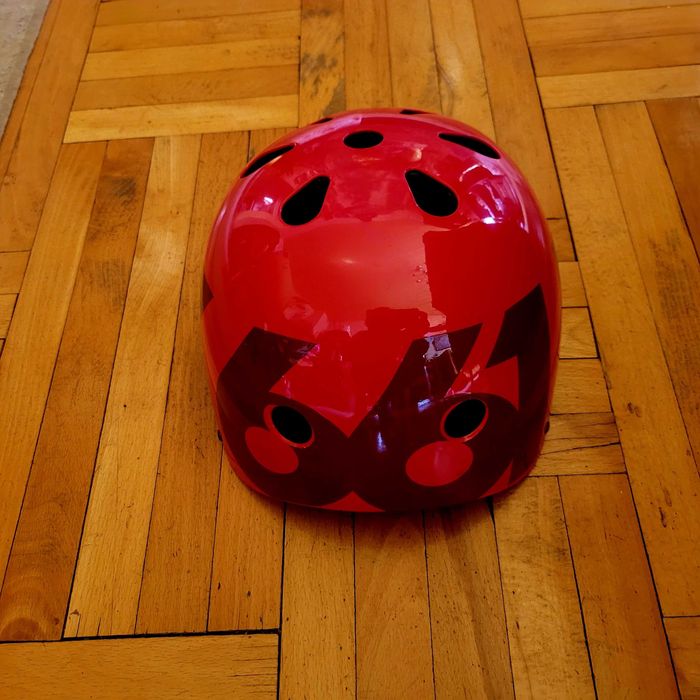 Предпазна каска 661 за скейт, лонг борд или ролери