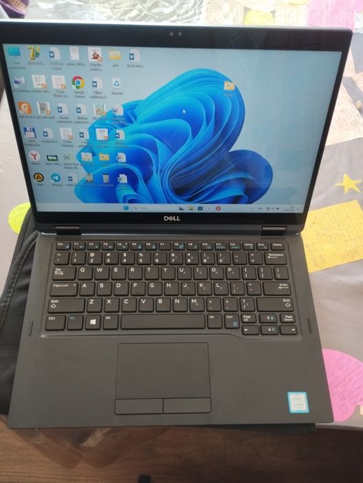 Ноутбук марка ДЕЛ