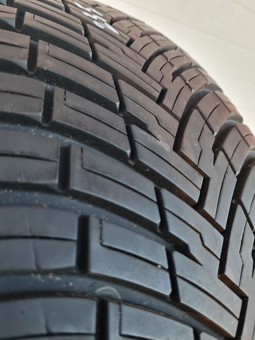 Всесезонни гуми 4 броя PIRELLI AllSeason SF2 235 50 R20 дот 1622