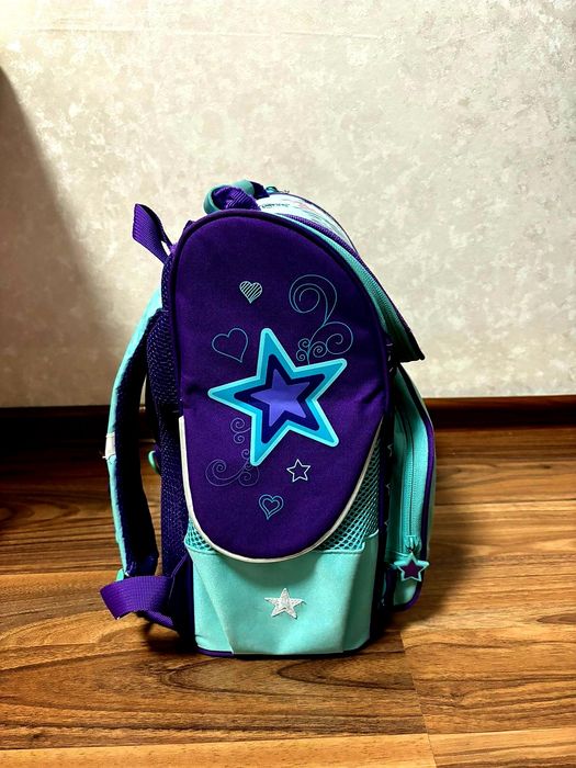 Школьный рюкзак для девочки. 5000 тенге
