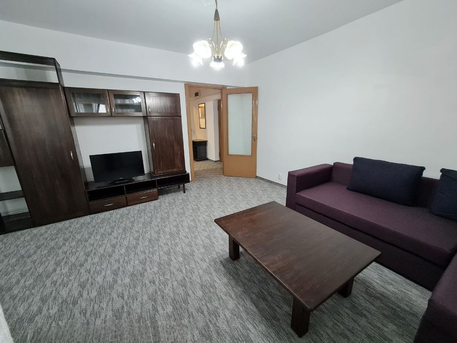 Inchiriez apartament 2 camere decomandat Vlaicu-Lebada