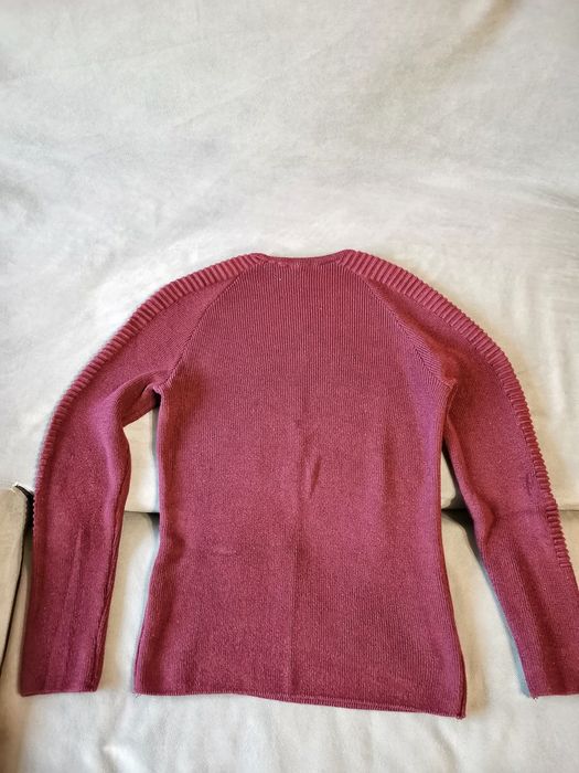 5бр Блузи, 2бр суитчъра, 1 комплект анцуг