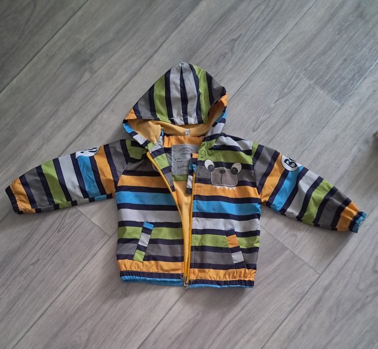 Продам ветровку детскую