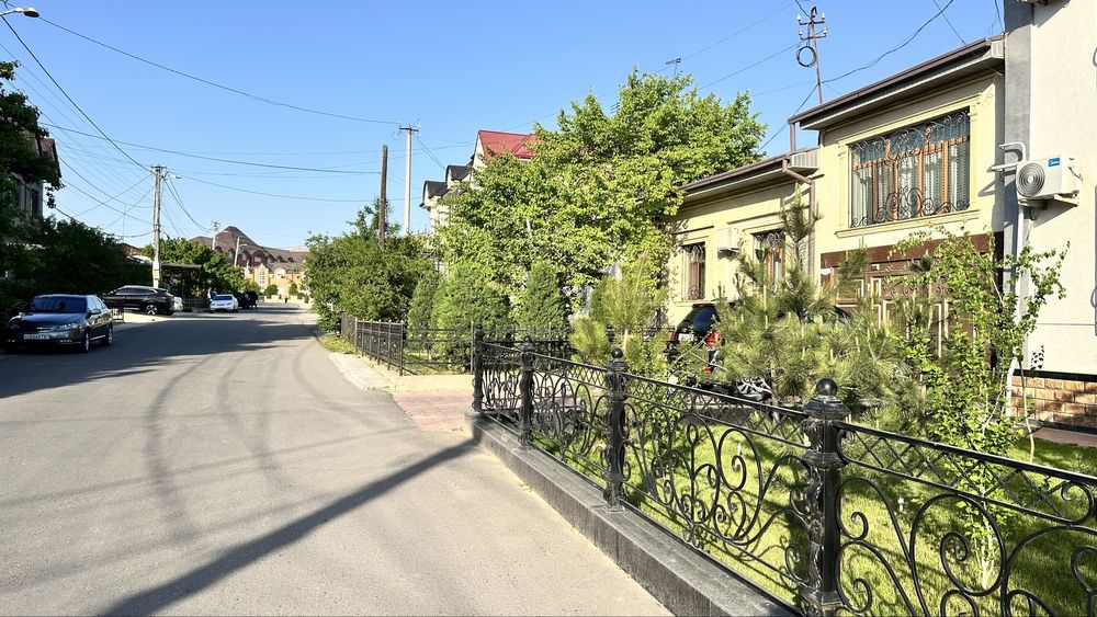 Продаётся в Думраобод, напротив школы 131 (Vosiq International School)